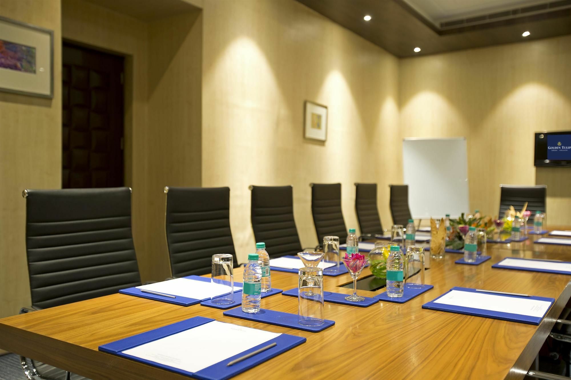 Golden Suites Gurgaon Inde Hotels Екстериор снимка