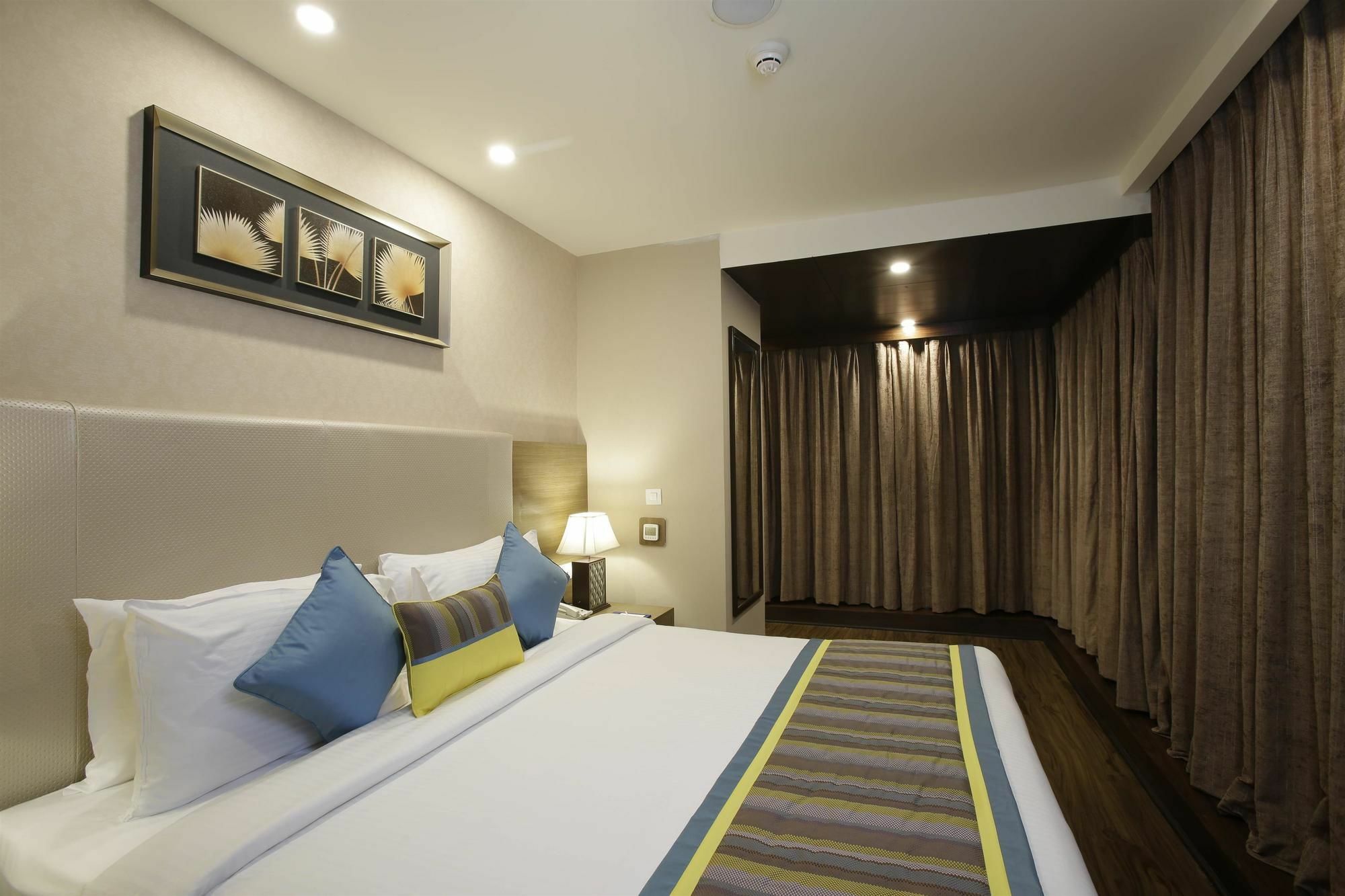 Golden Suites Gurgaon Inde Hotels Екстериор снимка
