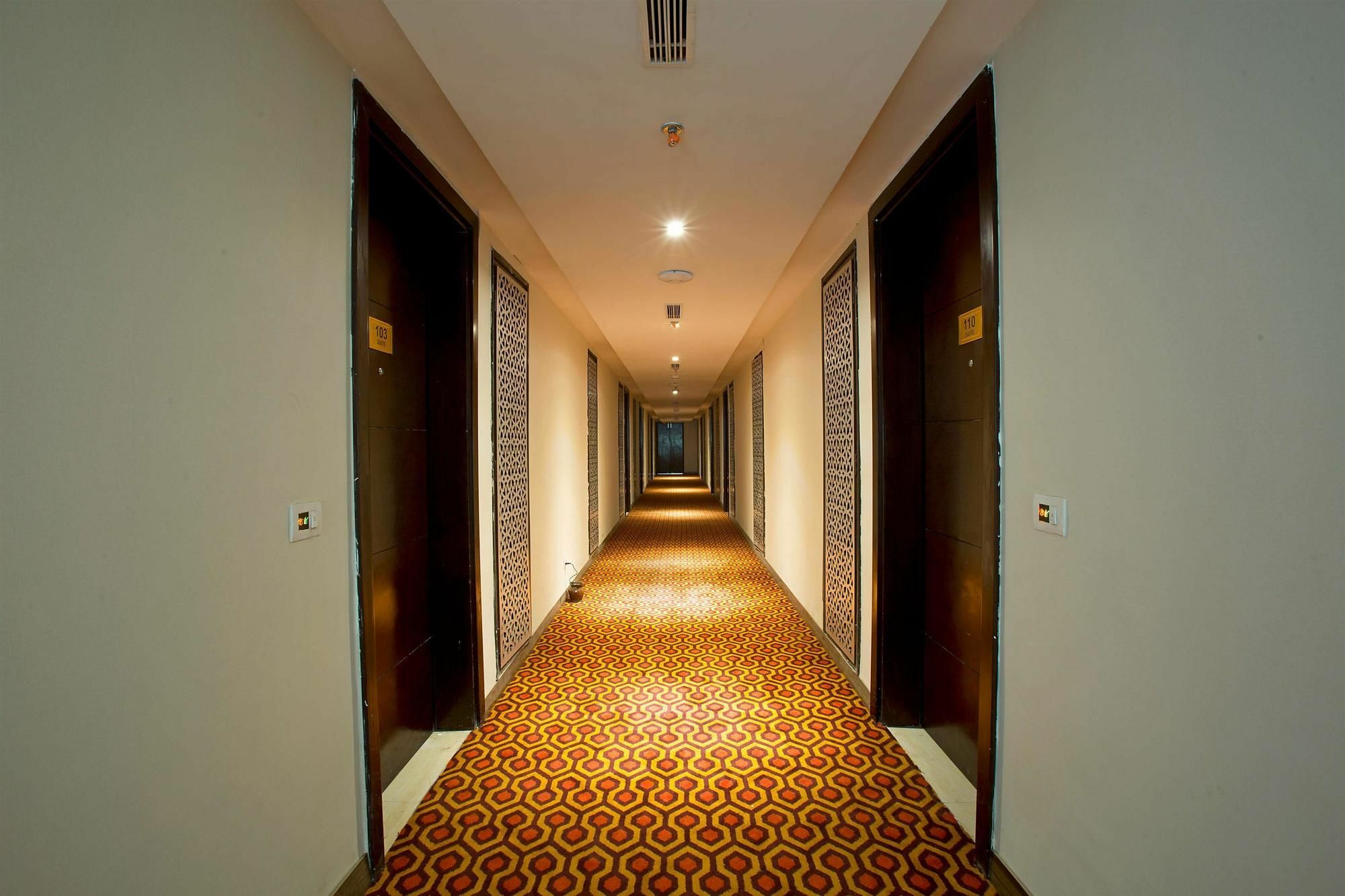 Golden Suites Gurgaon Inde Hotels Екстериор снимка